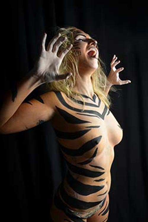 Bodypainting Fotografie als künstlerisches Kalenderblatt
