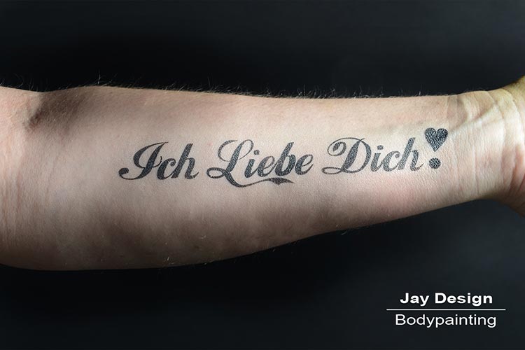 Tattoo als Bodypainting - Körperbemalung - Tattoo aufmalen - Lieblingstattoo Bodypainting